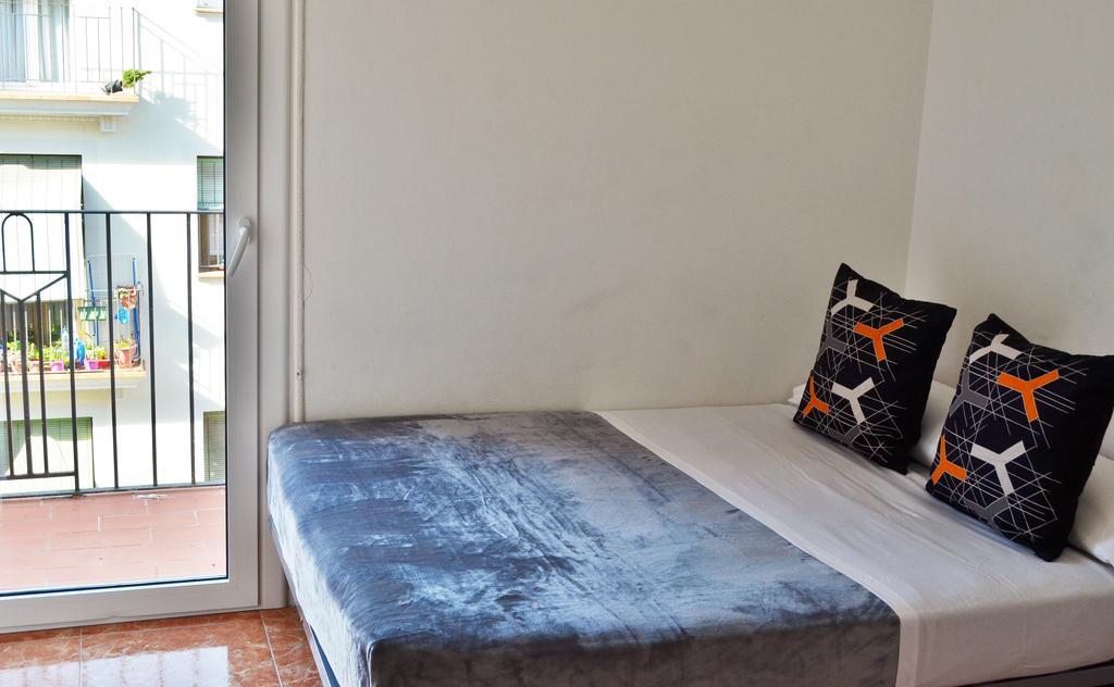 نزل برشلونةفي Mybedbcn الغرفة الصورة